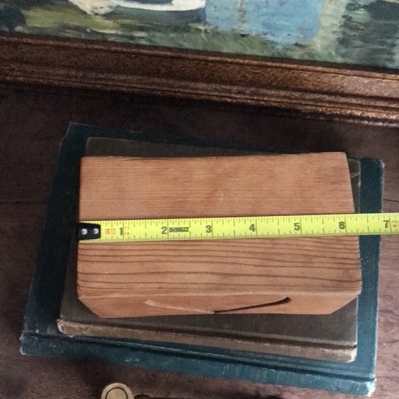 Primitive Wood Heart Trinket Box - Picture 8 of 11